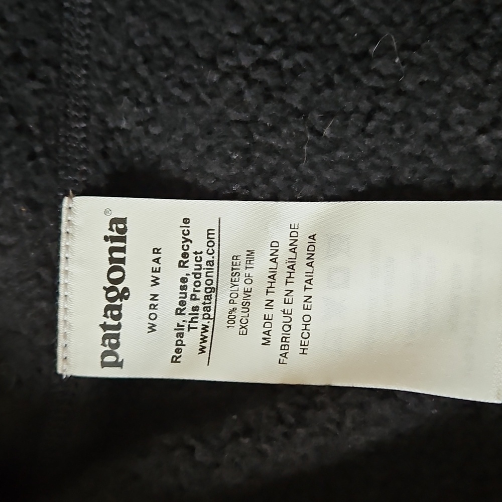 Patagonia long sleeve sweater, Trek logo on right chest, size M - Picture 7 of 8